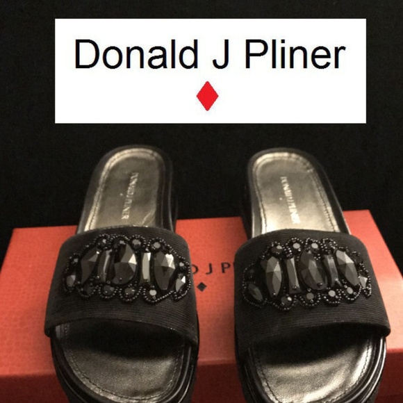 DONALD J PLINER "Cava" in Embellished Black 7M - Picture 3 of 5